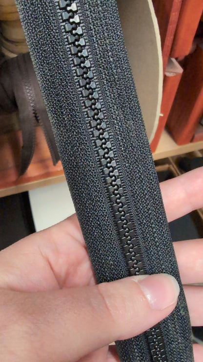 Mylan #6 Zipper